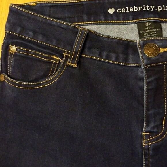 𝅺CELEBRITY Pink Denim Jegging Capri Jeans - Picture 3 of 8